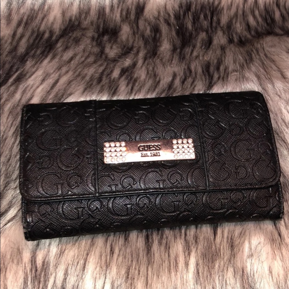 Guess wallet - Picture 1 of 3